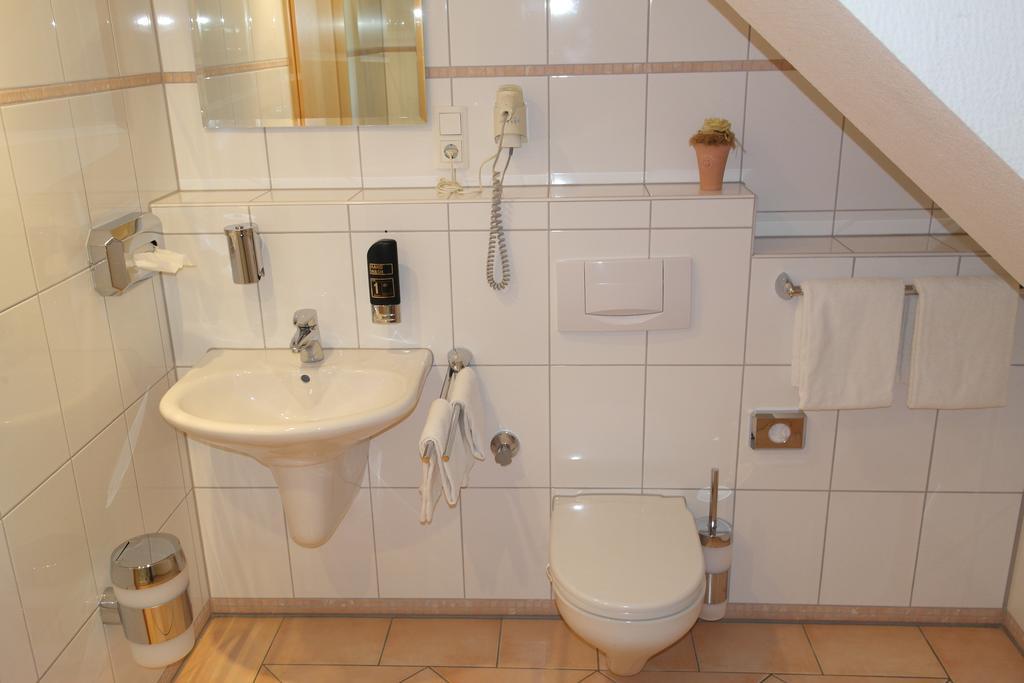 Hotel Jahnhaus Лангенфельд Номер фото