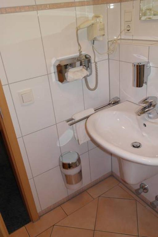 Hotel Jahnhaus Лангенфельд Номер фото